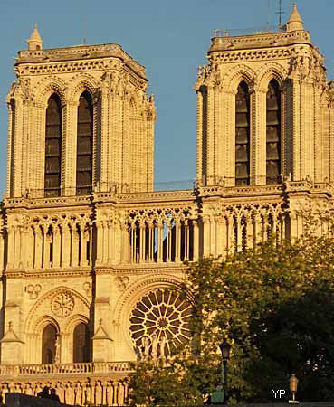 Cathédrale Notre-Dame de Paris - Tours de la cathédrale