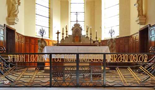 Église Saint-Martin - table de communion forgée