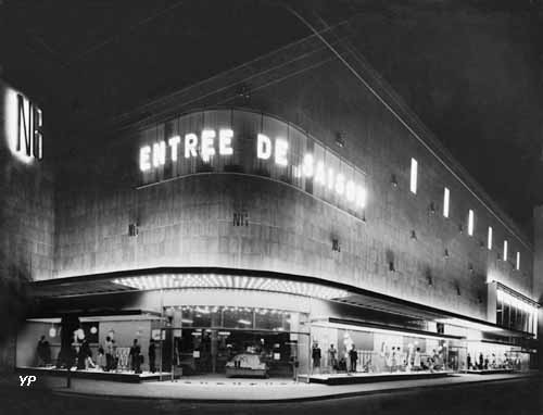 La façade des Nouvelles Galeries en 1962