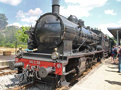 Train à vapeur - Chemin de Fer Touristique Limousin-Périgord
