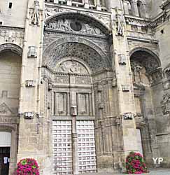 Église Saint-Gervais Saint-Protais - portail principal