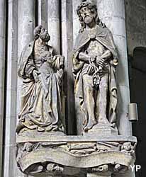 Amiens, cathédrale Notre-Dame - monument funéraire de Pierre Bury (XVIe s.)
