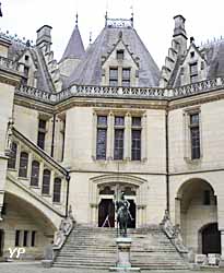 château de Pierrefonds - escalier d'honneur