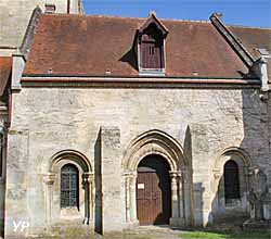 Abbaye-Forteresse de Saint-Jean aux Bois - salle capitulaire