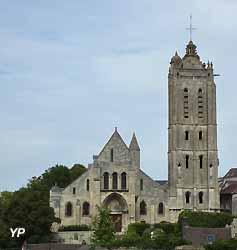 église Saint-Laurent à Beaumont-sur-Oise (doc. Yalta Production)