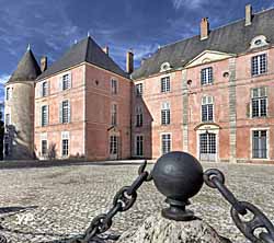 Château de Meung-sur-Loire - extension XVIIIe s.