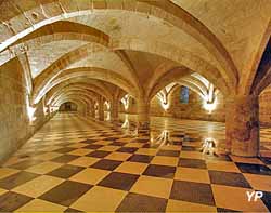 Abbaye royale du Moncel - cellier voûté