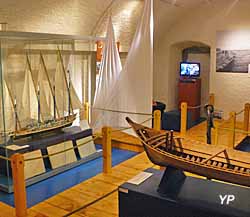 Château de Sonnaz - musée du Chablais - exposition « Les barques du Léman, chronique d’une navigation disparue »