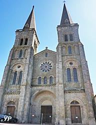 église de la Trinité de Mauléon (doc. Yalta Production)