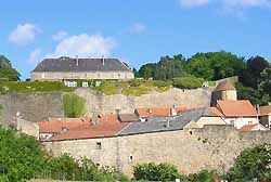 Rodemack, le château et les remparts