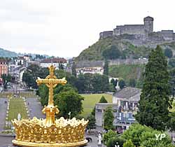 Lourdes et son château depuis le sanctuaire