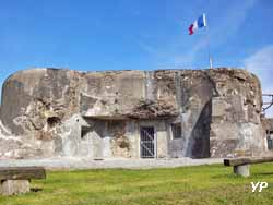 Fort de la Salmagne - Bloc 2 et entrée du fort (Ligne Maginot)