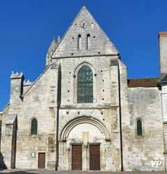 Église Saint-Prix Saint-Cot (doc. Michel Pincemin)