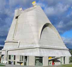 Site Le Corbusier - église Saint Pierre (conception, Le Corbusier architecte, assistant José Oubrerie, réalisation, José Oubrerie architecte) (doc. FLC ADAGP PARIS)
