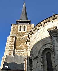 Église Saint-Pierre et Saint-Romain