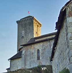 Donjon-tour, église (doc. Pierre Durand, Les Amis de la Tour de Teyssieu)