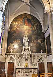 Chapelle de la Vierge, retable en pierre sculptée de style gothique flamboyant