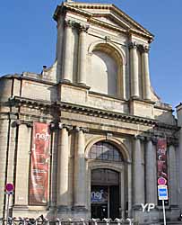 La Nef - Église Saint-Etienne