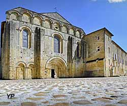 Cloître de Cadouin - l'abbaye