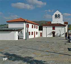 Centre d'interprétation des stèles discoïdales et de l'art funéraire basque (doc. Centre de stèles de Larceveau)