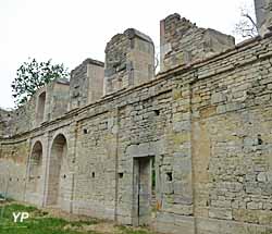 Ancienne Abbaye de Saint-Vivant (doc. C. Laporte)