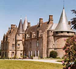 Château de Bonnefontaine - façade Ouest