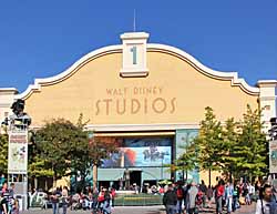 Walt Disney Studios (doc. Yalta Production)