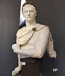 Buste de Napoléon 1er, figure de proue du vaisseau le Iéna - Musée national de la Marine