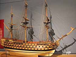 Le Royal Louis, vaisseai à trois ponts du XVIIIe s. (maquette du XVIIIe s.) - Musée national de la Marine