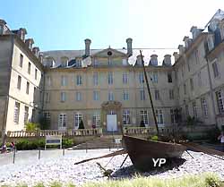musée de la Tapisserie de Bayeux (ancien séminaire) (Yalta Production)