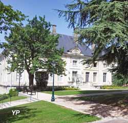 Palais Épiscopal (doc. office de tourisme Belley Bugey Sud Tourisme)
