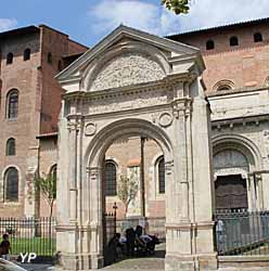 Basilique Saint-Sernin - avant-porte de la Renaissance