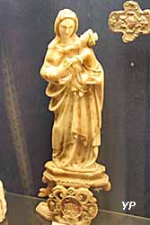 Eglise Sainte-Marguerite - Vierge à l'enfant (marbre blanc, XVIIe s.)