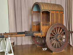 Musée national de la Voiture - charrette chinoise (doc. Yalta Production)