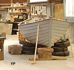 Chantier de construction navale traditionnelle (doc. Office de Tourisme d'Etaples-sur-Mer)