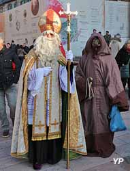 Saint Nicolas et le père Fouettard (pour les fêtes de Noël)