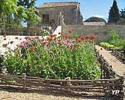 Jardin médiéval Saint-Jean-des-Anneaux (OT Béziers Méditerranée)