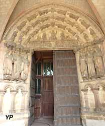 Portail de l'église Notre Dame de la Couture du Mans