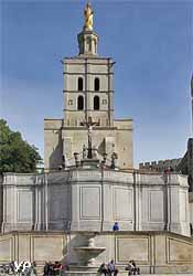 Cathédrale Notre-Dame des Doms (Basilique Métropolitaine) (doc. Yalta Production)