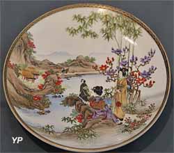 Assiette en porcelaine (Japon, XIXe siècle)
