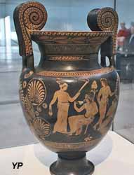 Vase (cratère) à volutes (vers 380 avant JC)