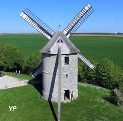 Moulin à vent de Frouville-Pensier (doc. Jean-Paul Dupond)