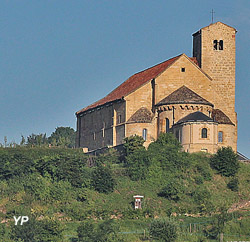 Eglise romane de Mont Saint Martin