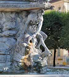 Fontaine de la place d'Alliance (sculpteur Paul-Louis Cyfflé)