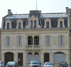 Maison Claude Augé (doc. Mairie de L'Isle-Jourdain)