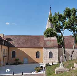 Église de Saint-Sernin du Bois (doc. Gilbert Brochot)