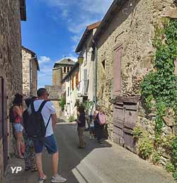 Petite balade curieuse en famille pour découvrir la bastide