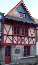 Guéméné, maison du XVe siècle (doc. OTPRM)