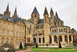 Abbaye aux Hommes à Caen (doc. Yalta Production)