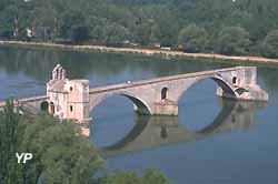 pont Saint-Bénezet d'Avignon (doc. Yalta Production)